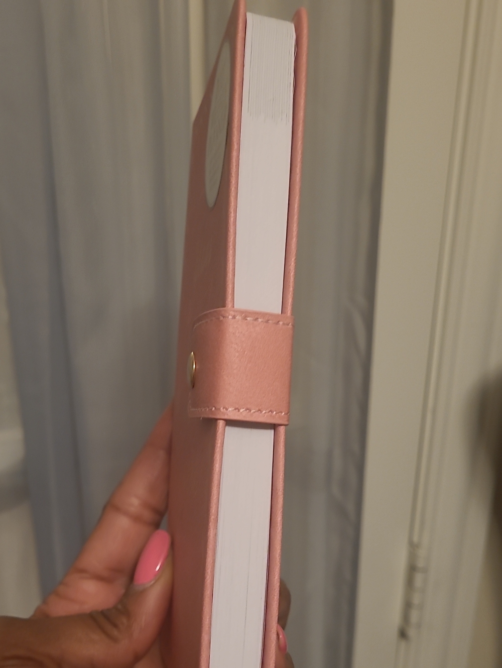 2027 Weekly Planner Pink Faux Leather with Gold Foil - Picture 2 of 10